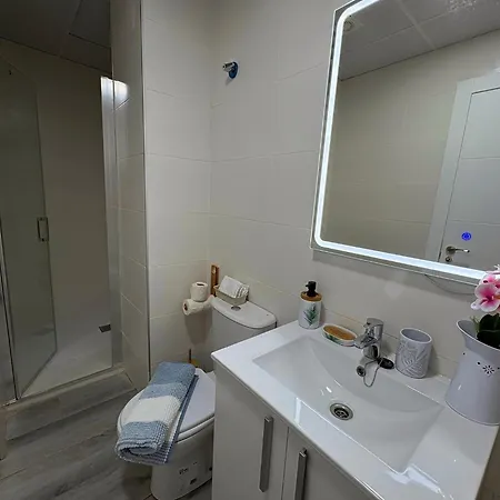 Refugio Del Madrono Estudio Moderno En Apartment Malaga